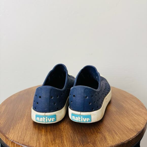 Native Jefferson Navy Blue Slip On Shoes Kids Size 1 - Picture 5 of 9